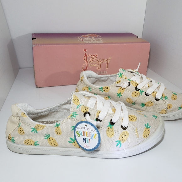 NIB Brand New Beige Pineapple Canvas Sneakers - Picture 3 of 7